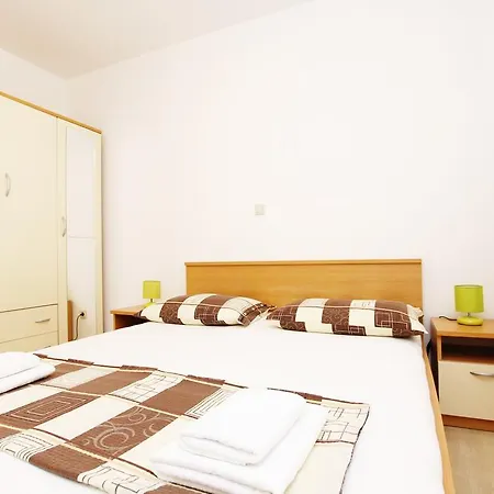 Appartamento Vrbat *